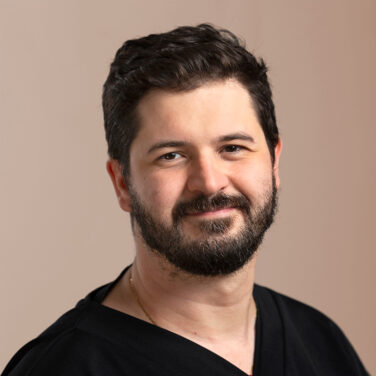 Foto do médico Dr. Fernando Cesar Ferreira Calistro